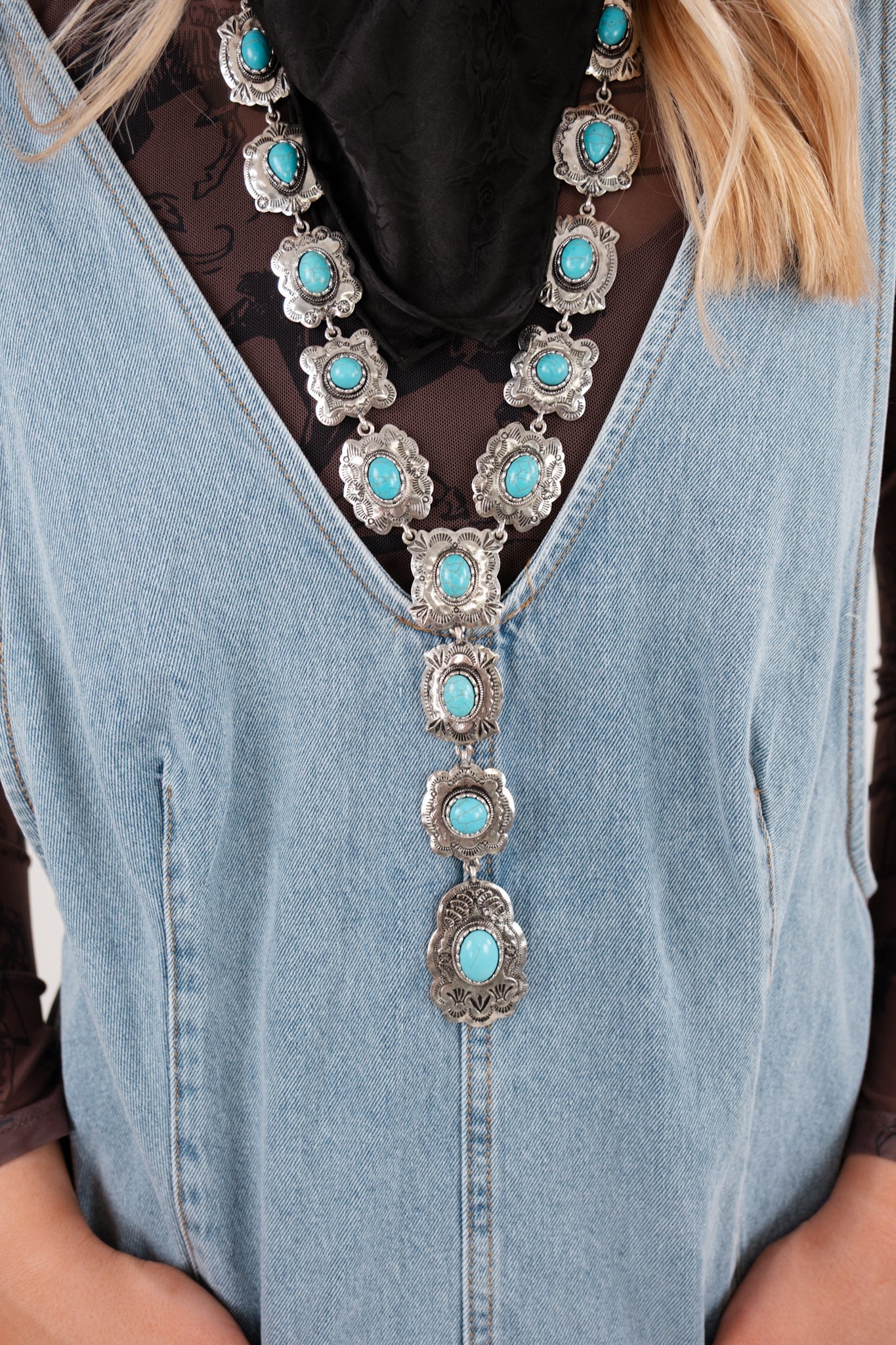 Bold Turquoise Conch Necklace