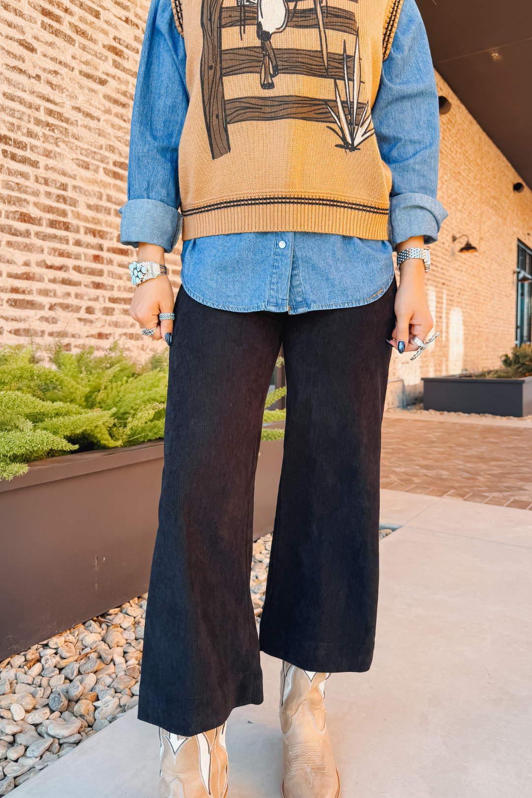 Outlaw Trails Corduroy Pants