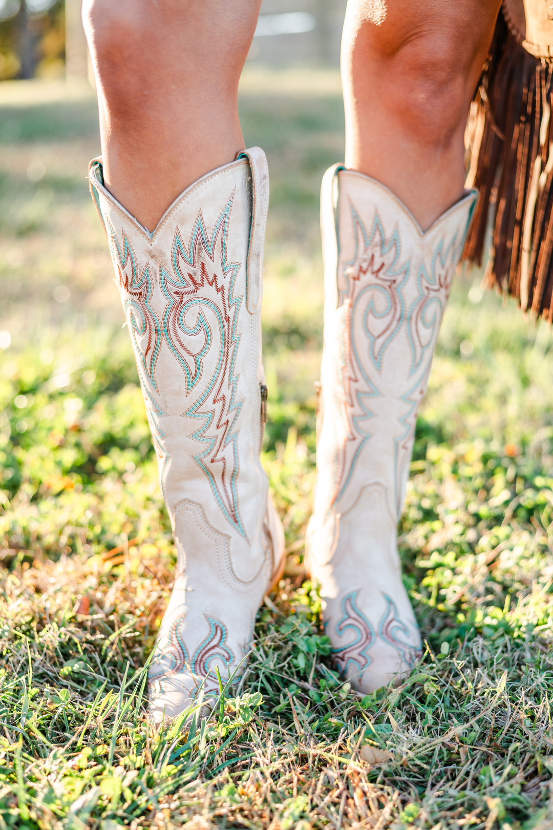 Corral Bonfire Sky Embroidered Bone Snip Toe Boot