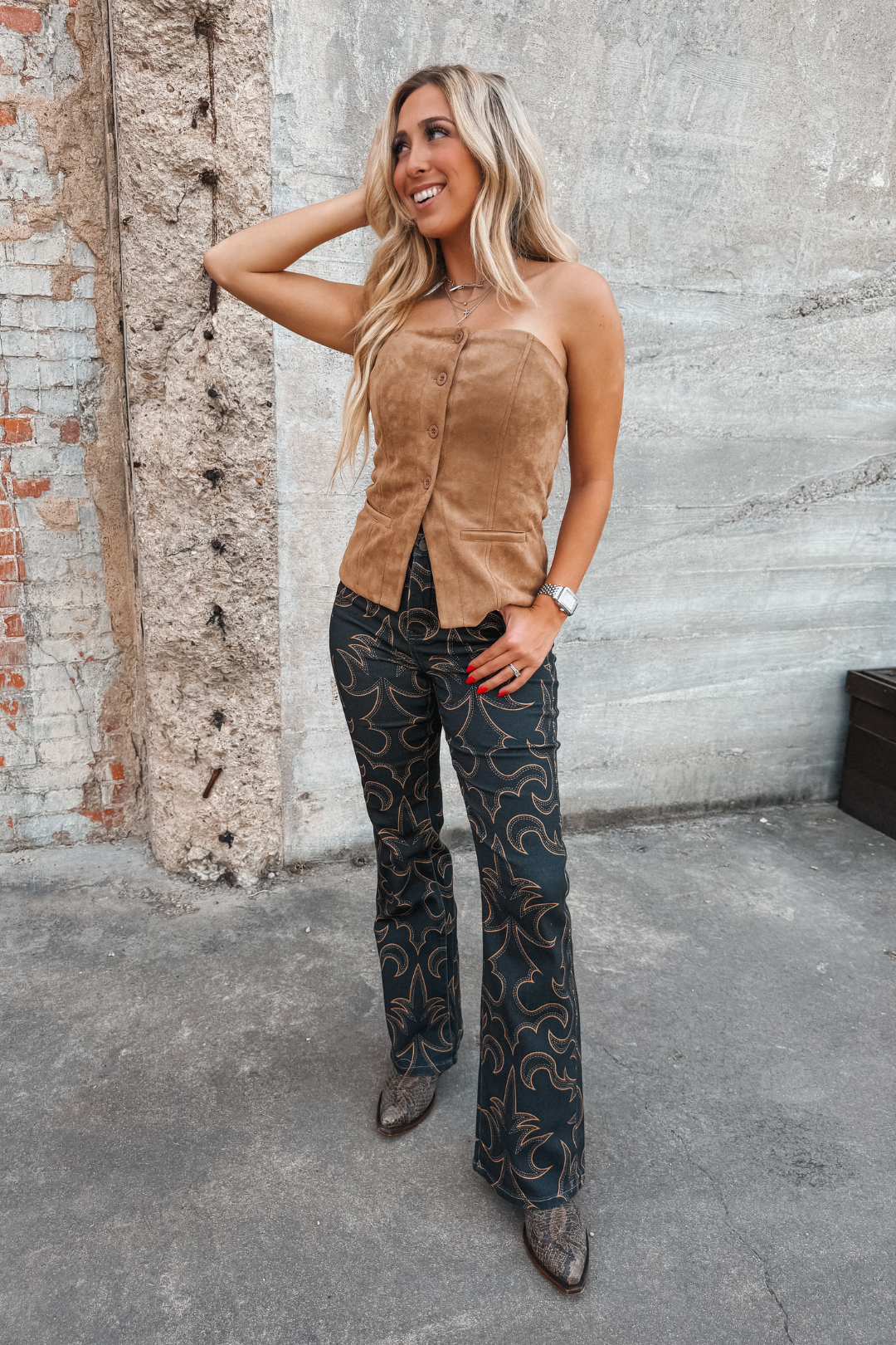Outlaw Stitch High Rise Jeans