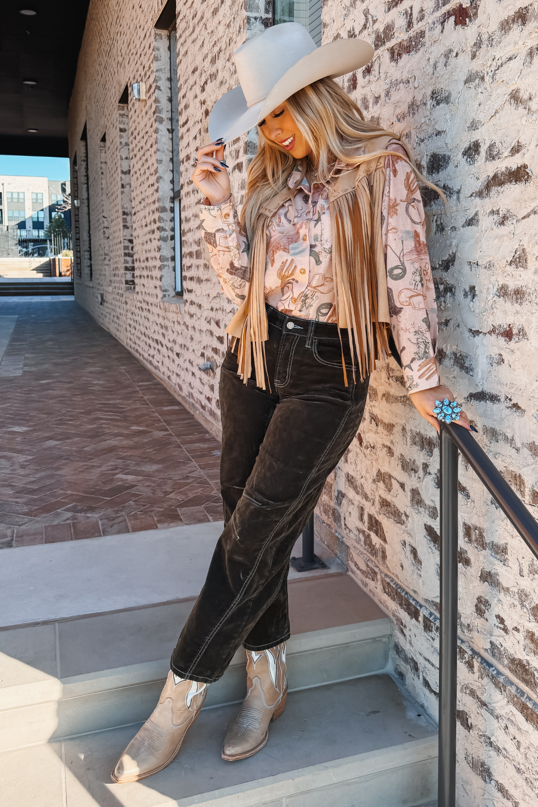 Pine Ridge Velvet Barrel Jeans