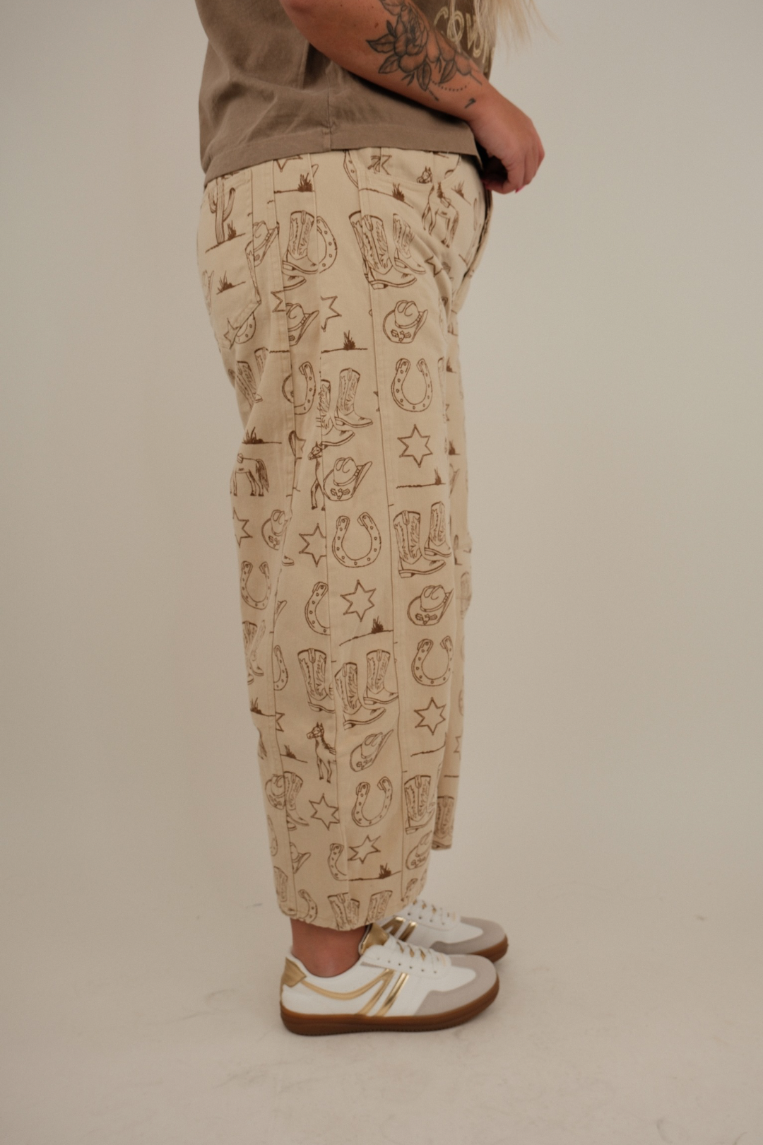 Rodeo Trails Barrel Leg Jeans