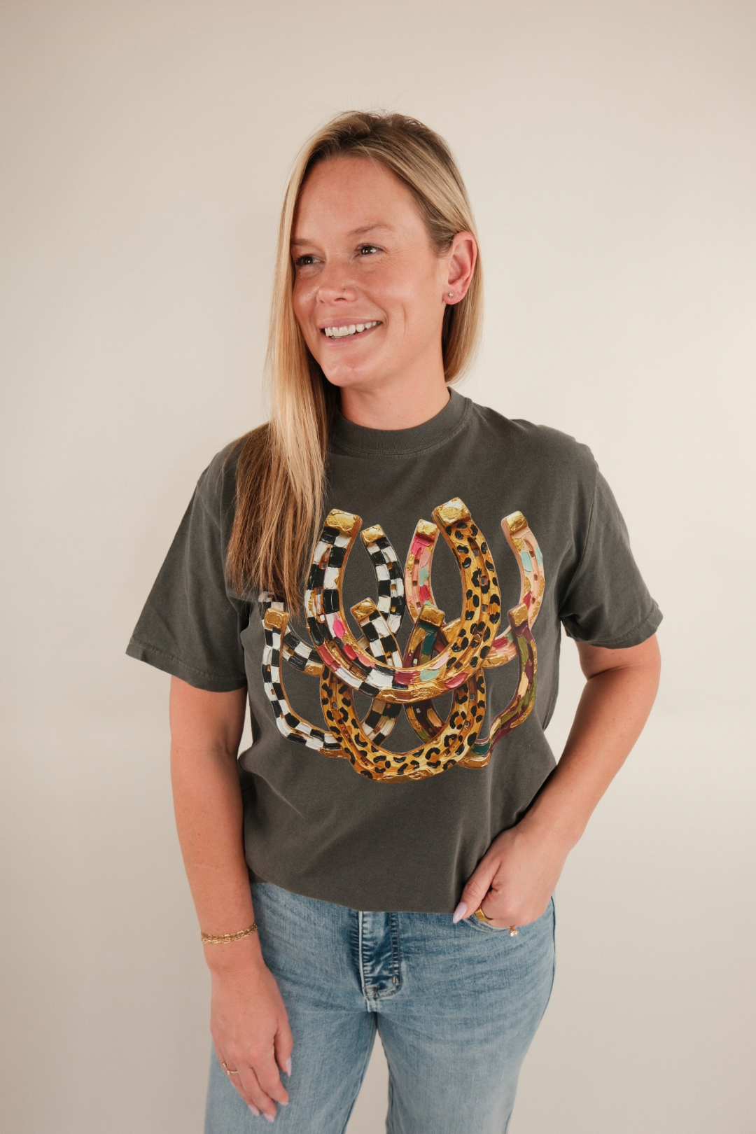 Oil Painted Horseshoes Graphic Tee - Pepper