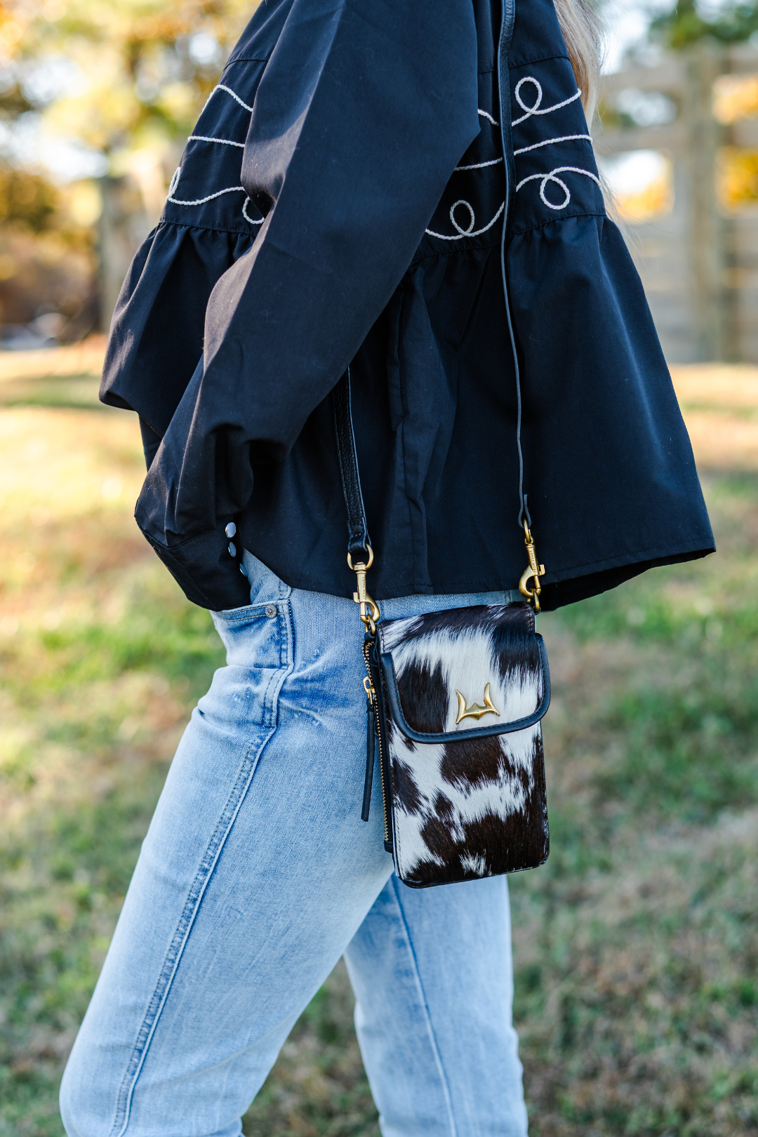 Shell Phone Crossbody in Black & White Cowhide