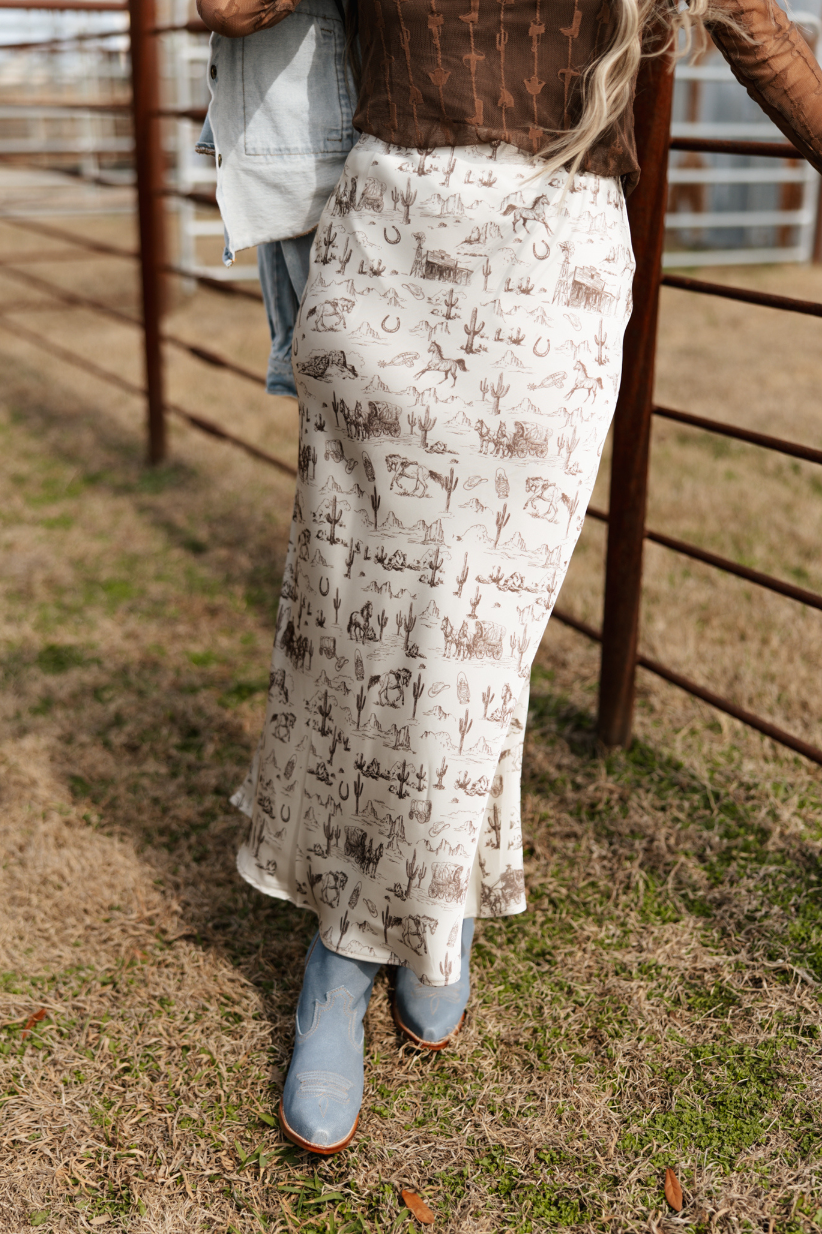 Old Western Cream Satin Skirt