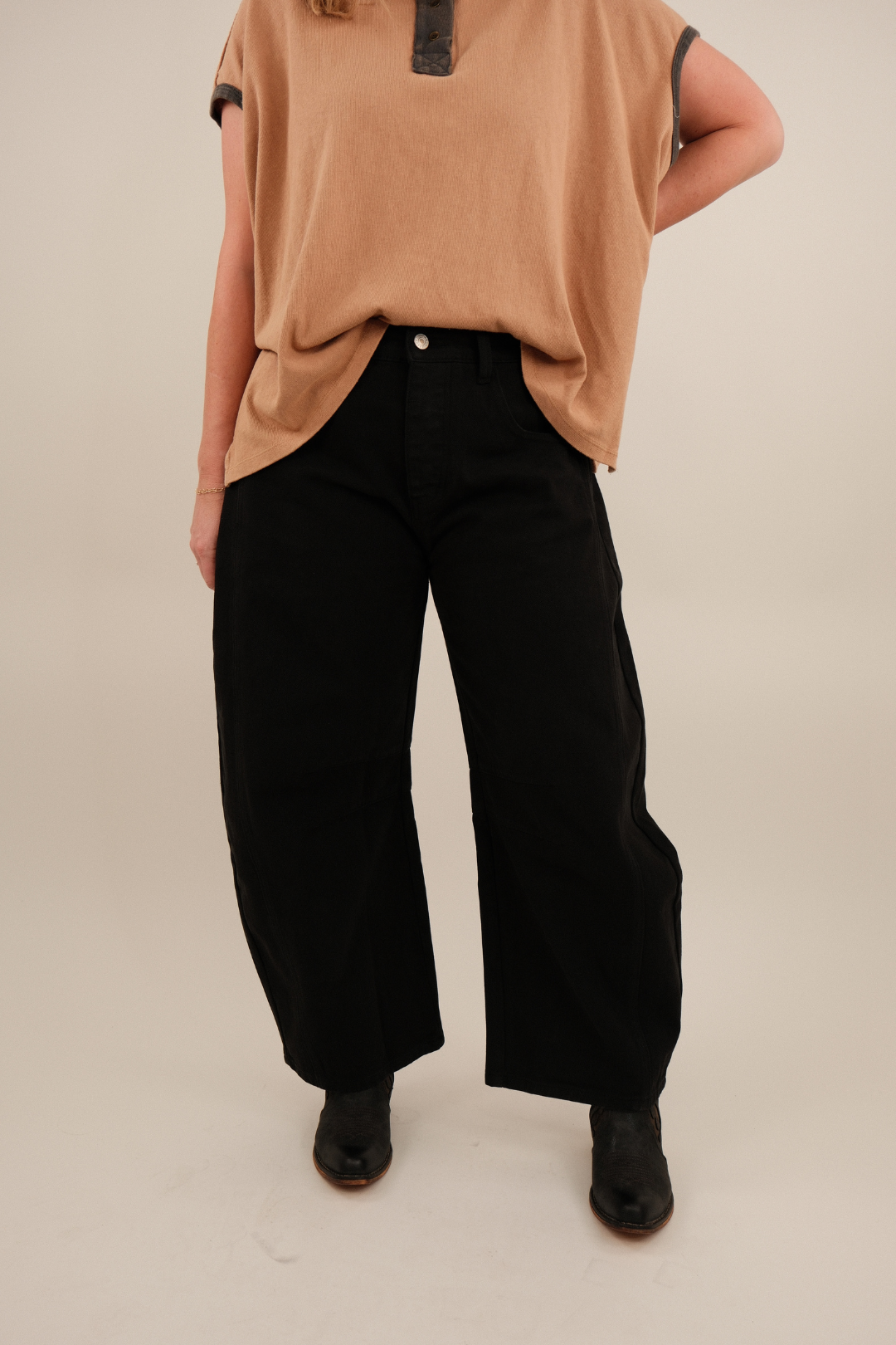 Outlaw Black Barrel Jeans