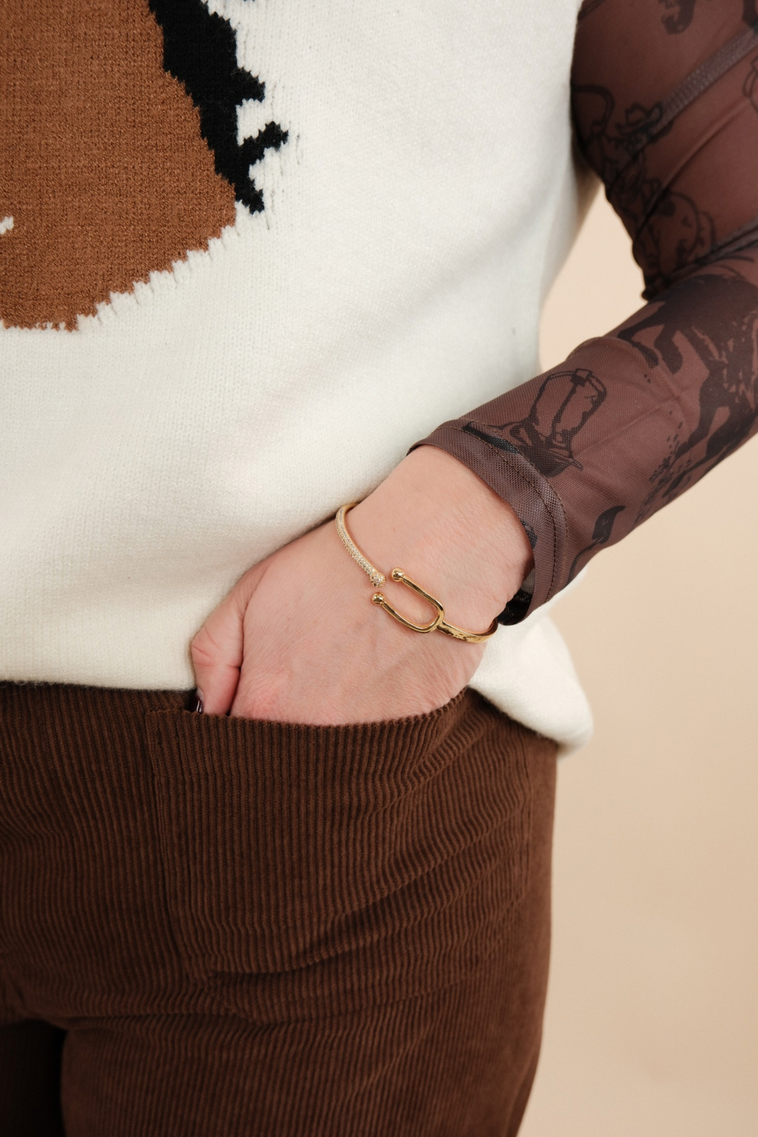 Golden Horizon Stirrup Bangle