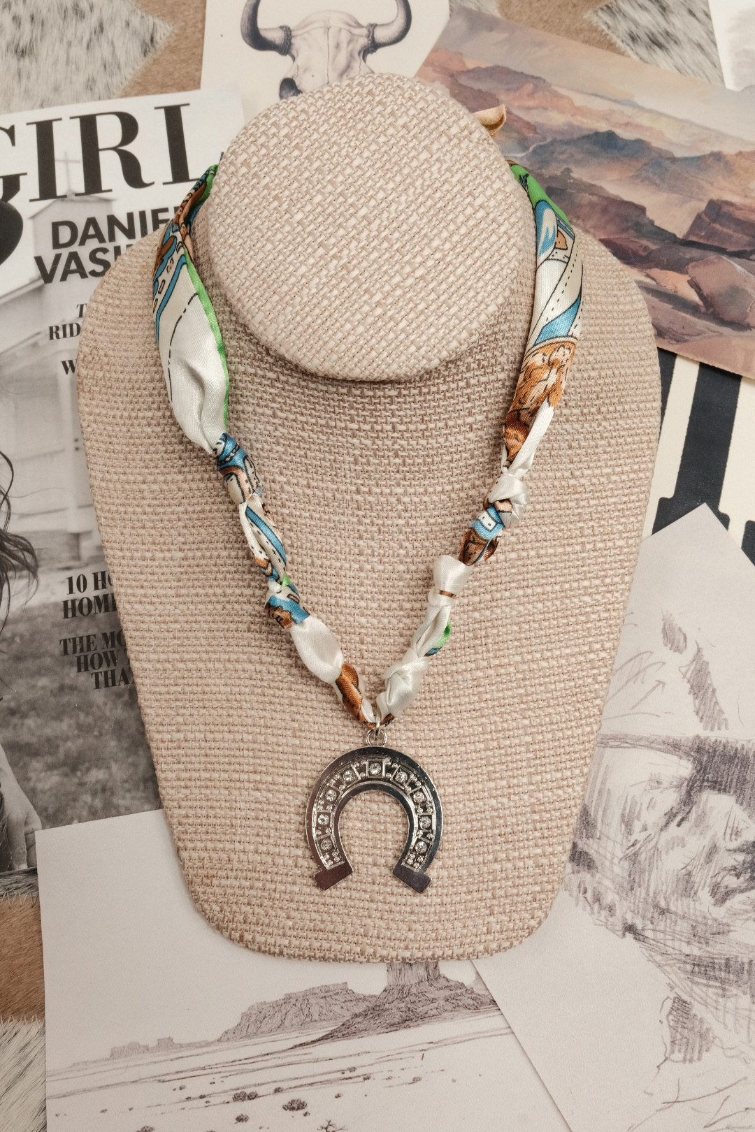 Lucky Drape Scarf Necklace - Silver