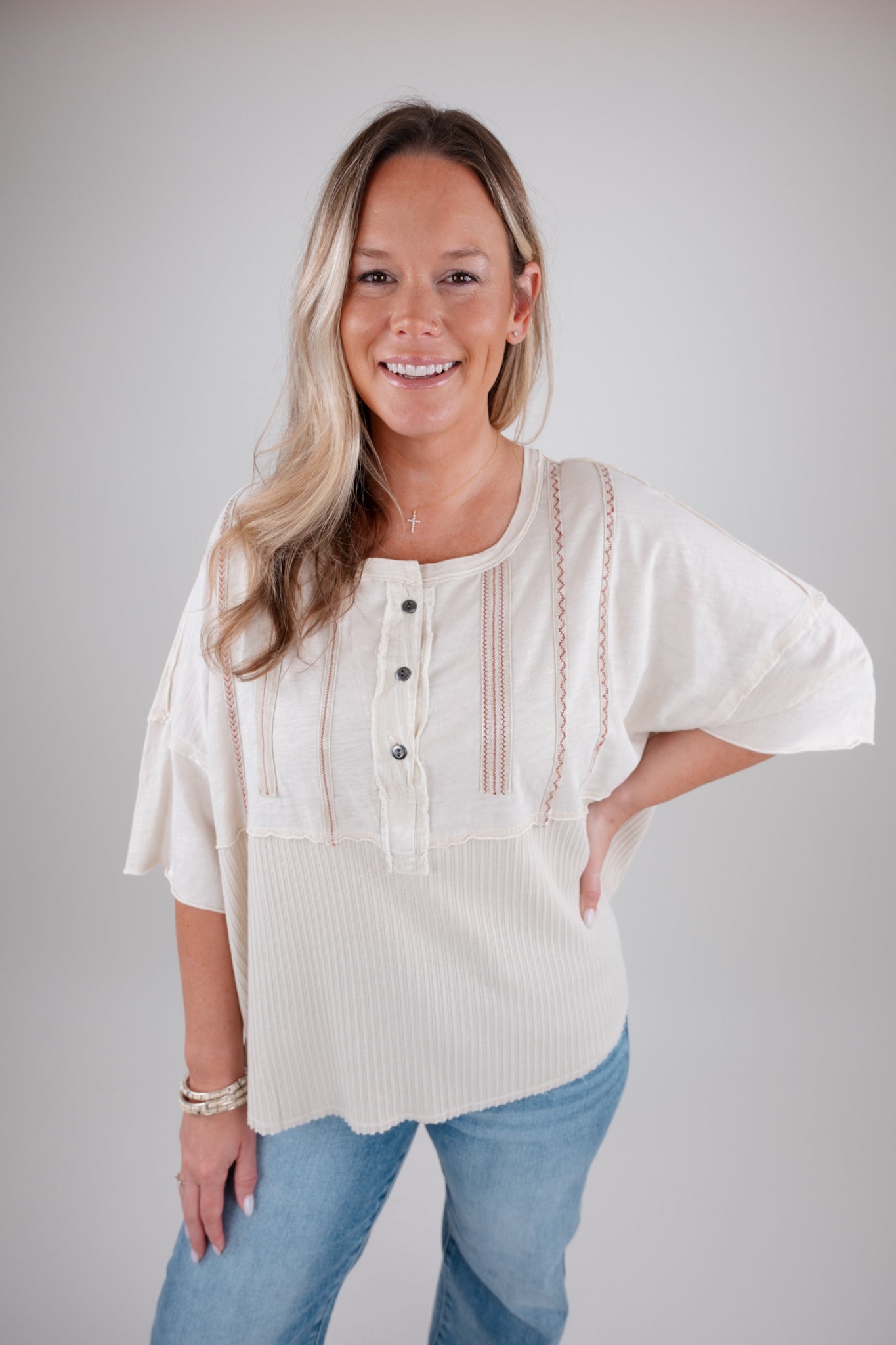 Cactus & Thread Tee - Cream