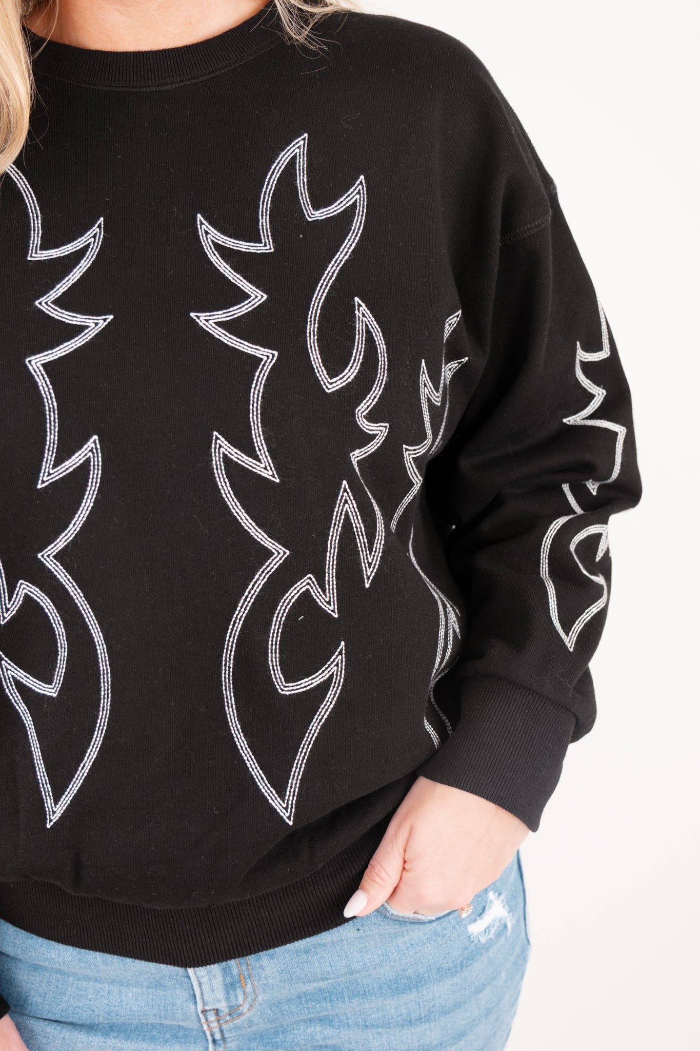 Black Crewneck Stitch