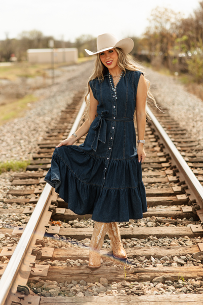 Dakota Skies Denim Maxi Dress – Cowgirl Society & Co