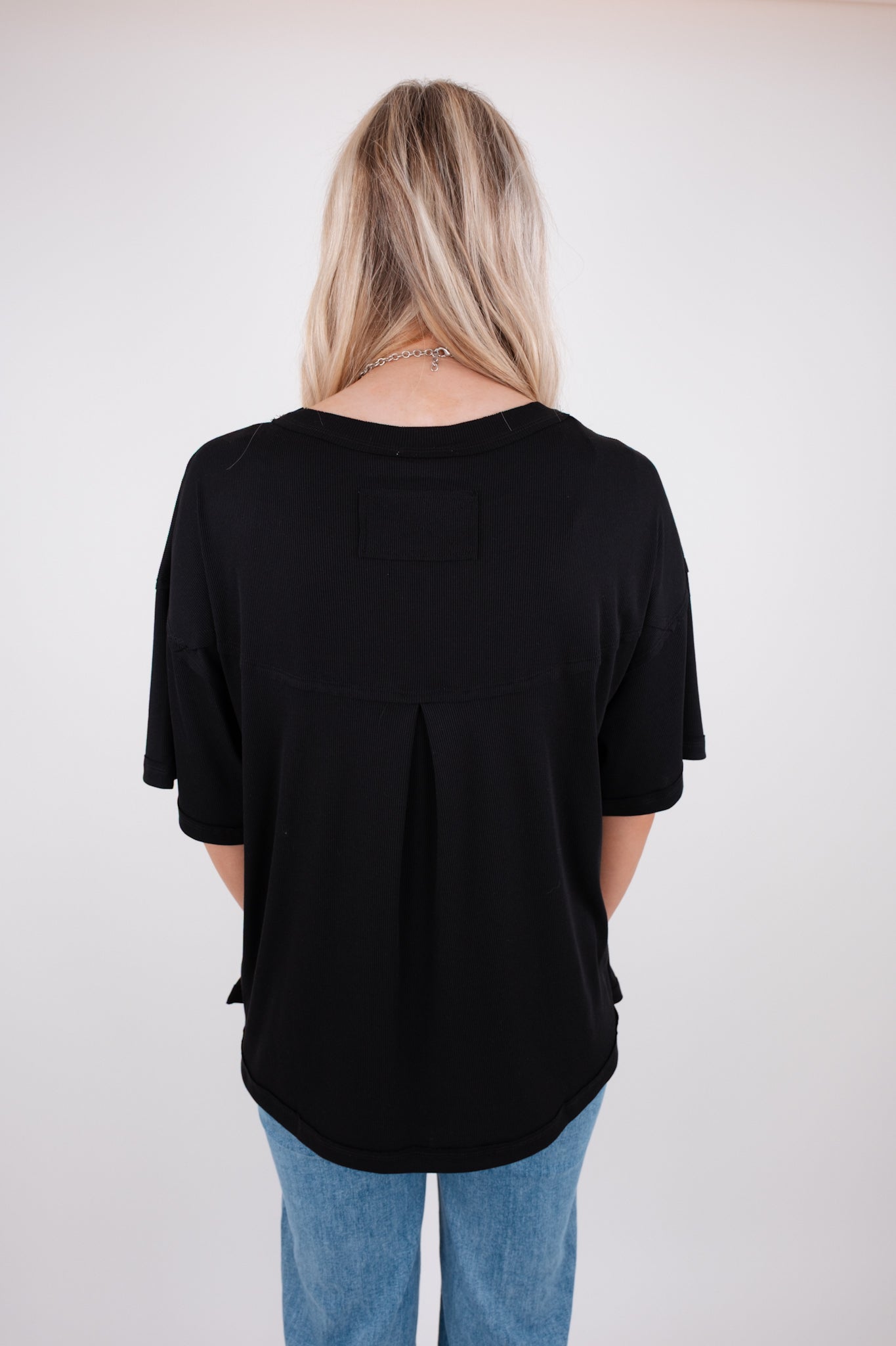 Essential Pocket Tee – Black