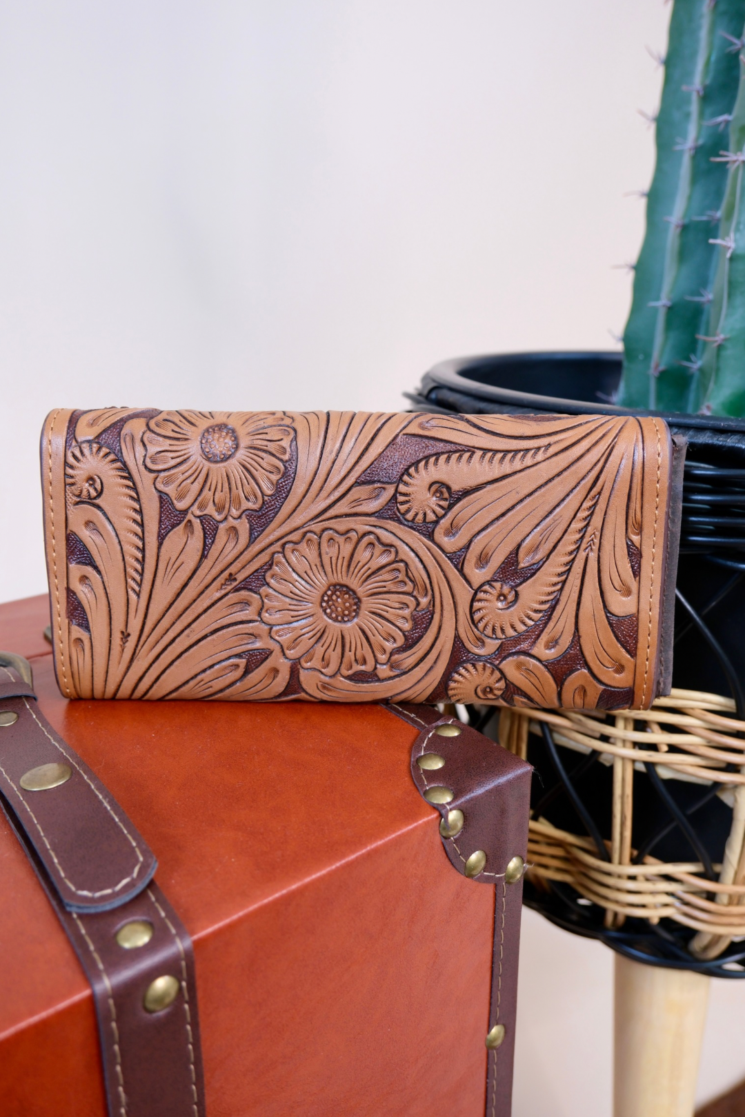Dust Rose Tooled Leather Wallet