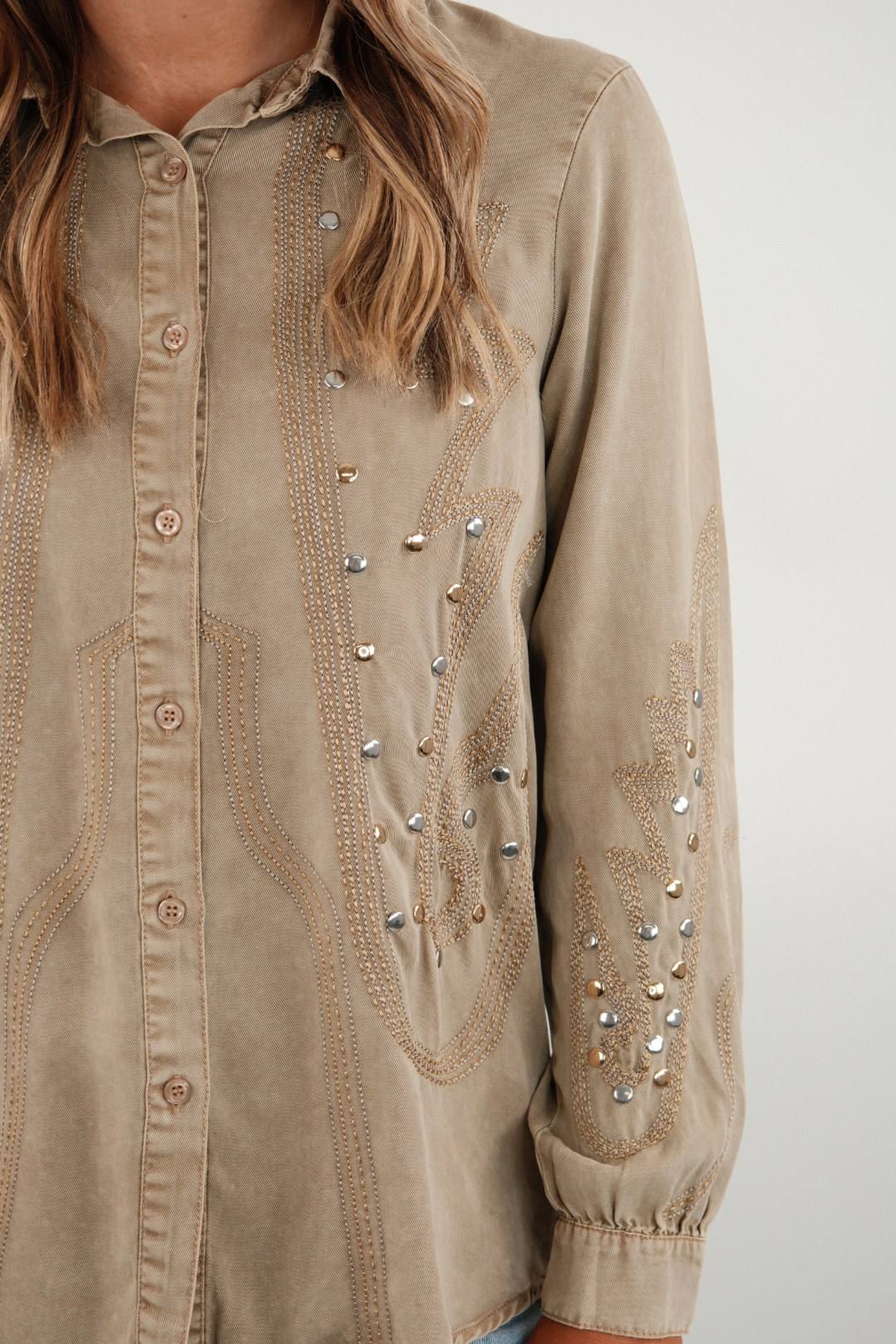 Boot Stitch Belle Embroidered Shirt