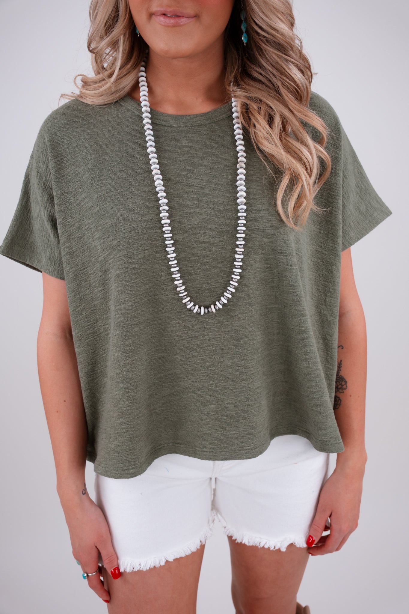 Outlaw Essential Tee - Olive