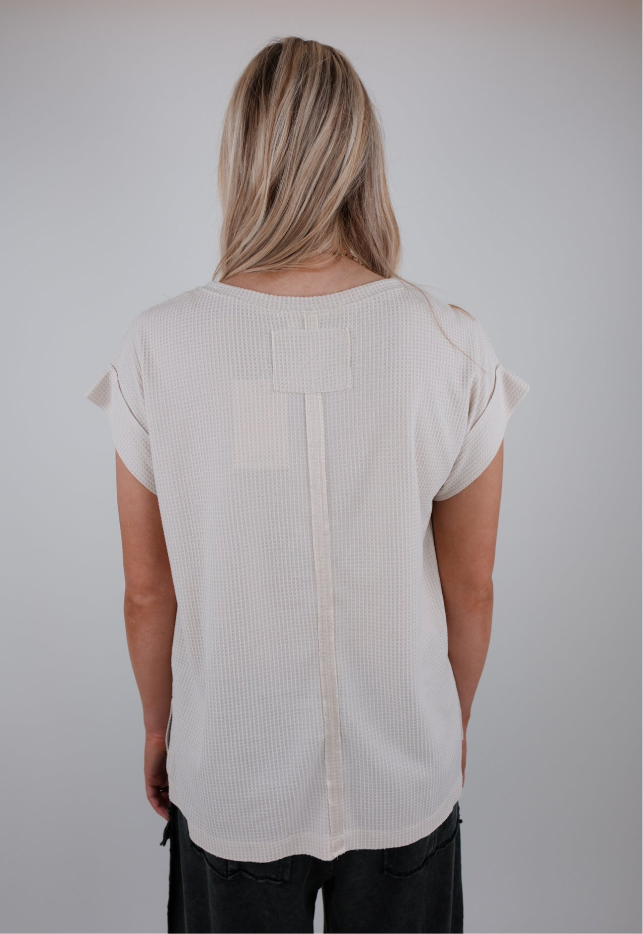 Everyday Waffle Knit Pocket Tee – Oatmeal