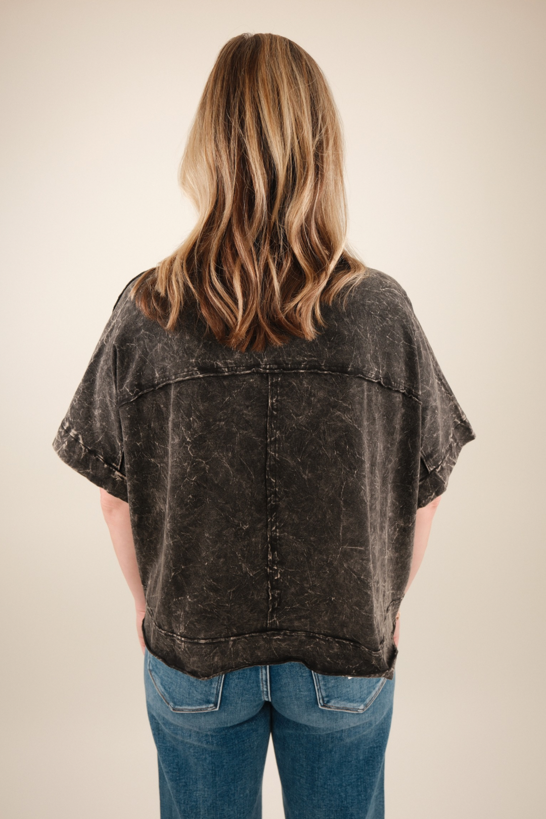 Everyday Edgy Pocket Tee - Ash Black