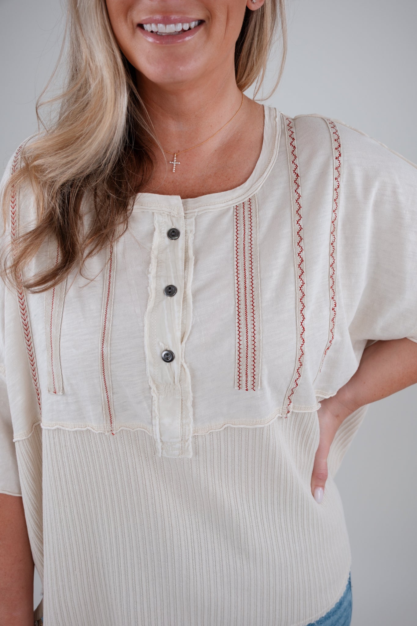 Cactus & Thread Tee - Cream
