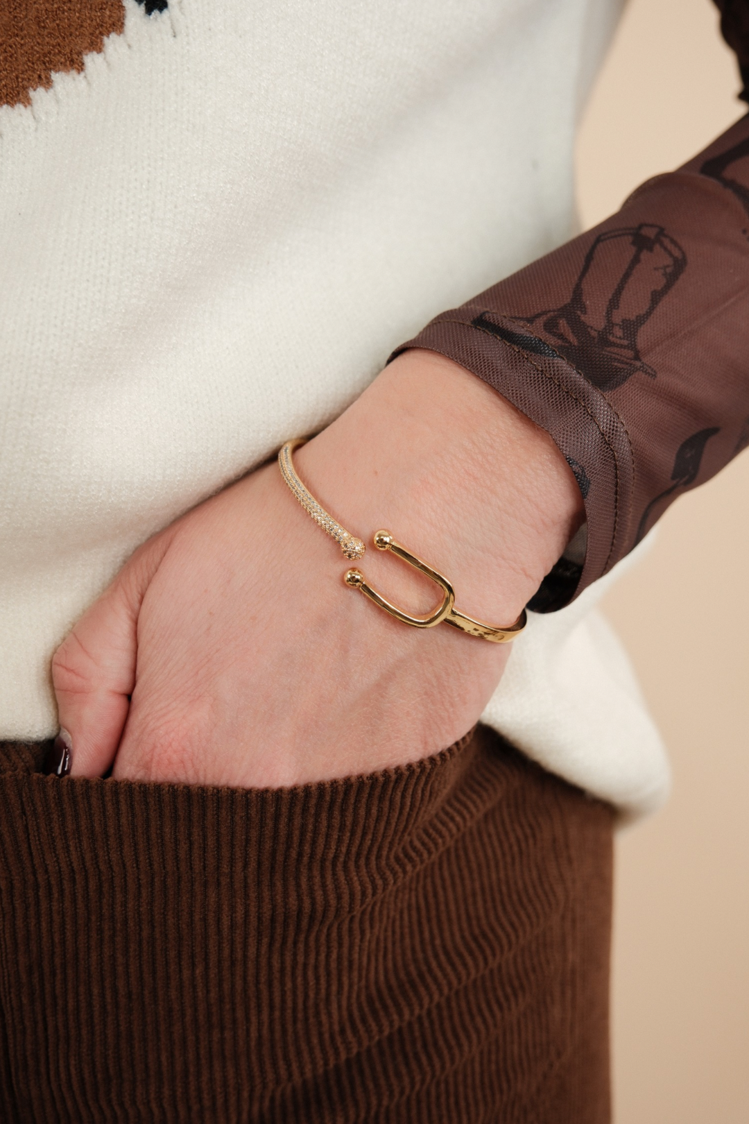 Golden Horizon Stirrup Bangle