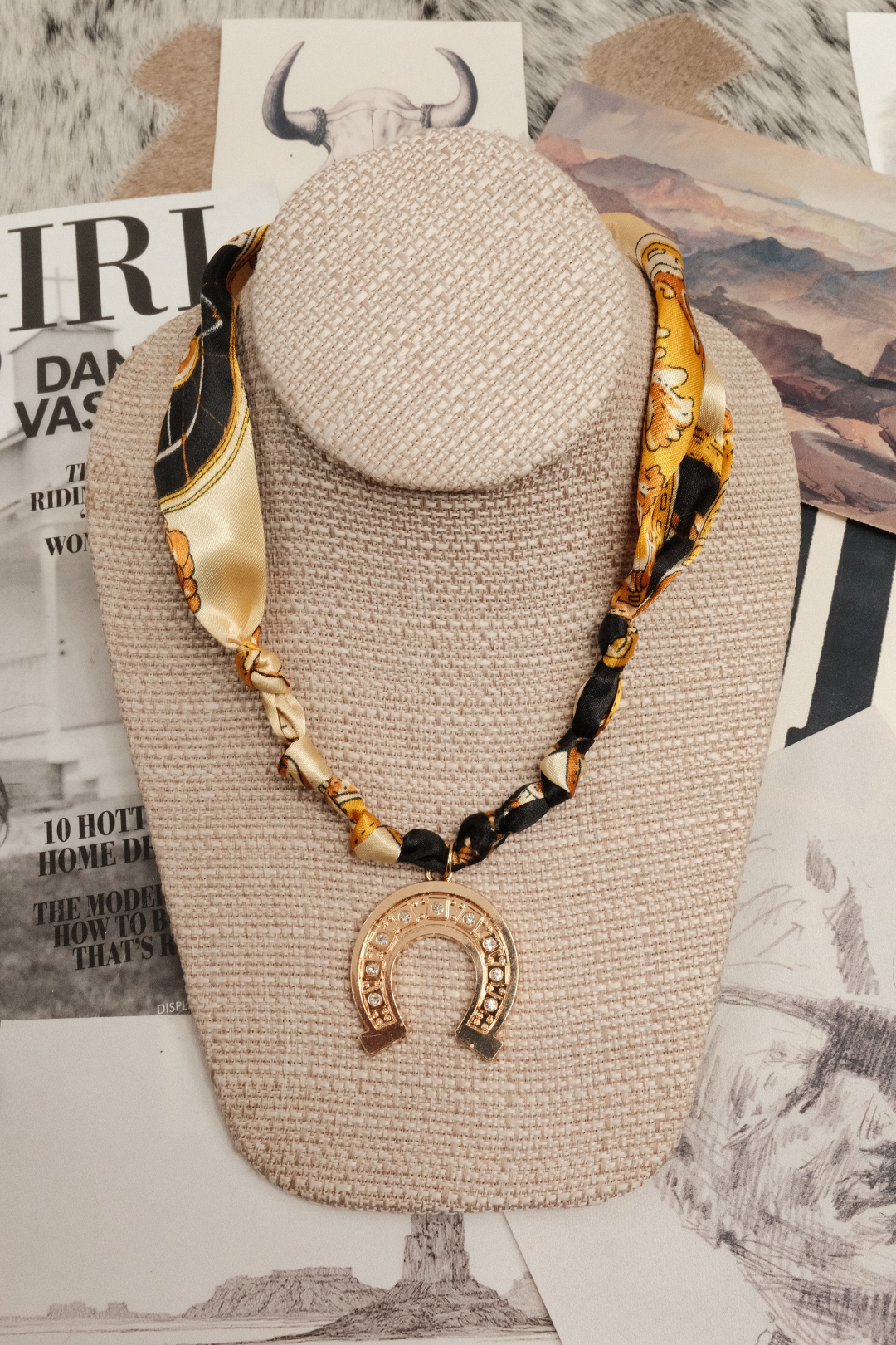 Lucky Drape Scarf Necklace - Gold