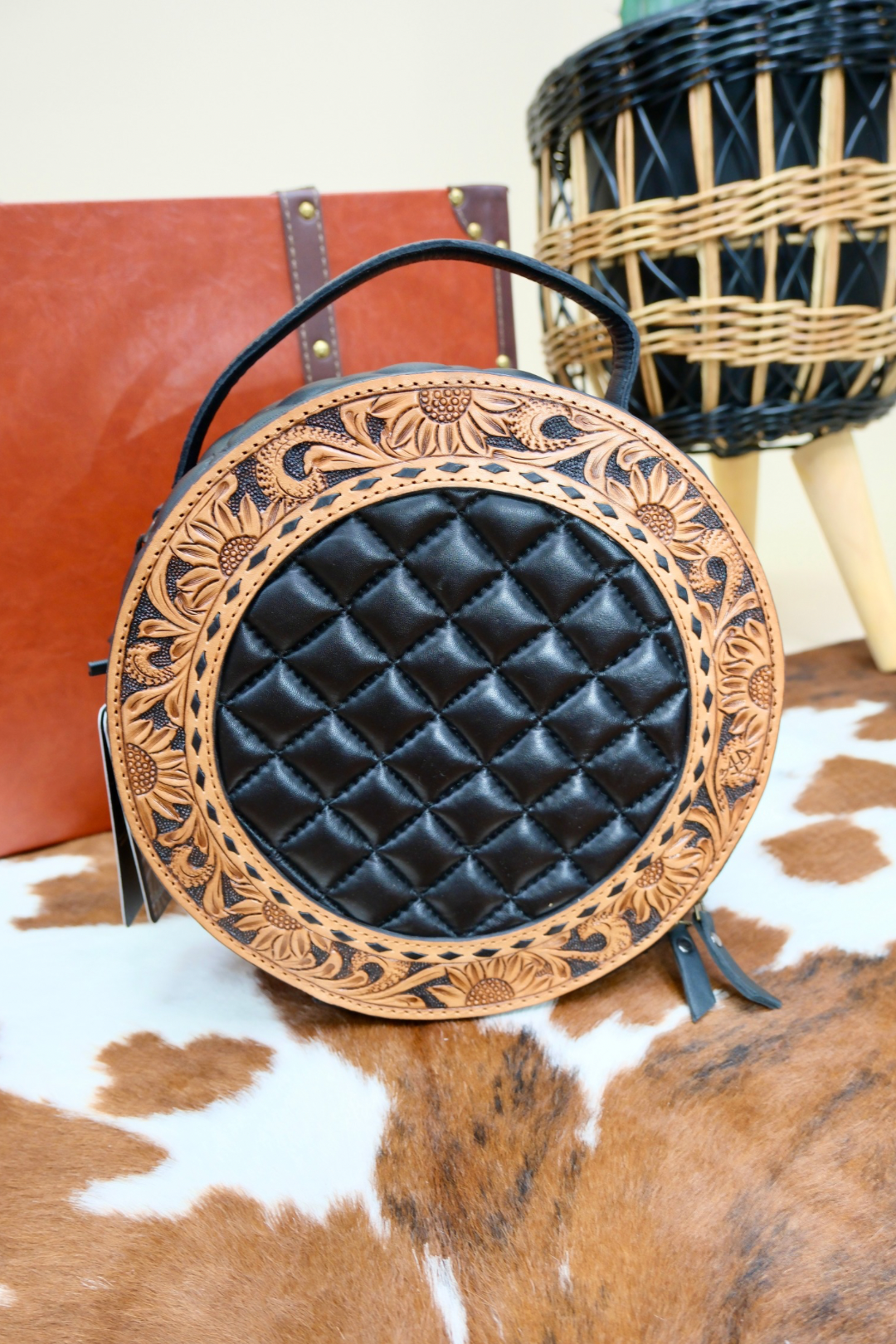 Sundown Mesa Round Bag