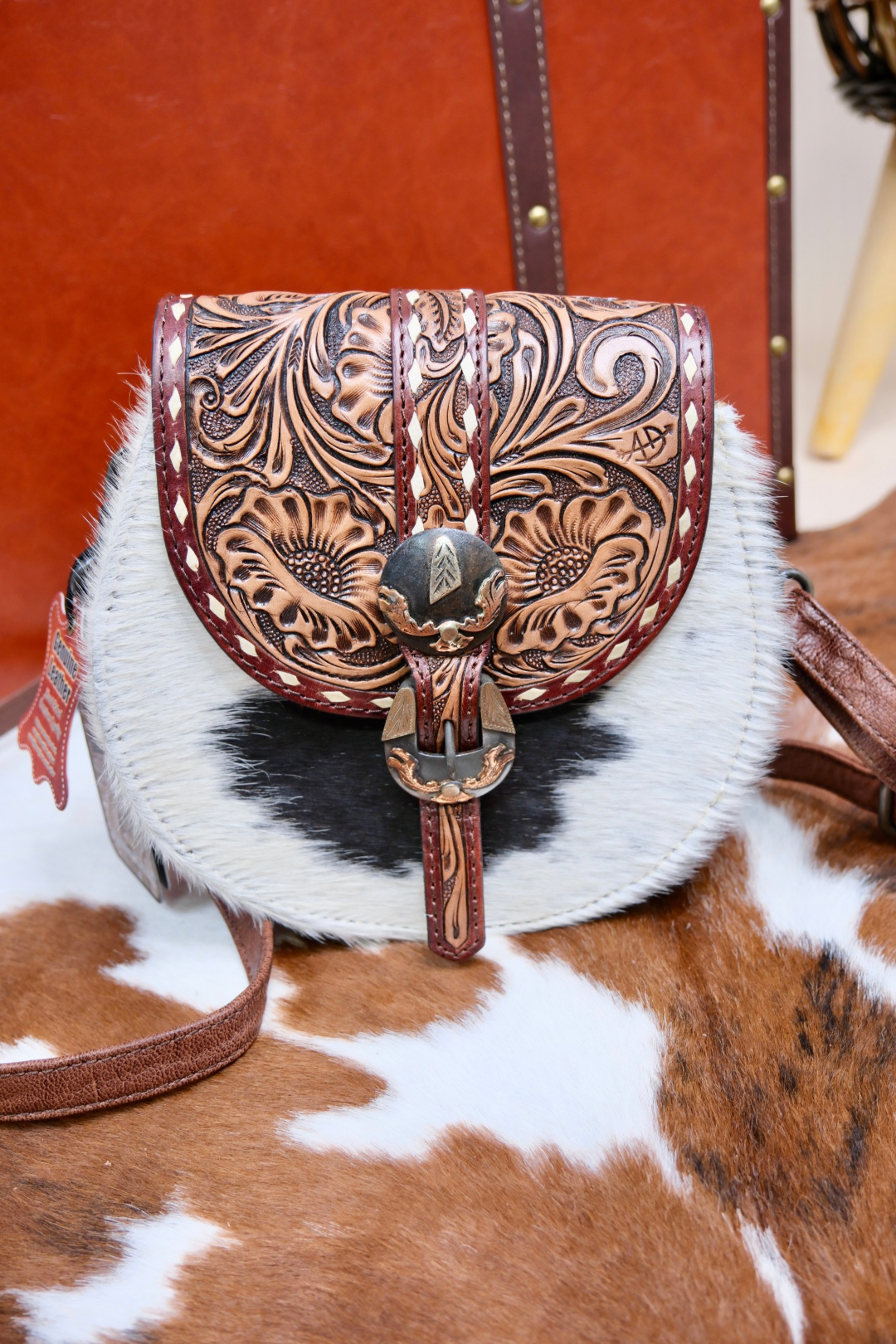 Whiskey Ridge Round Crossbody