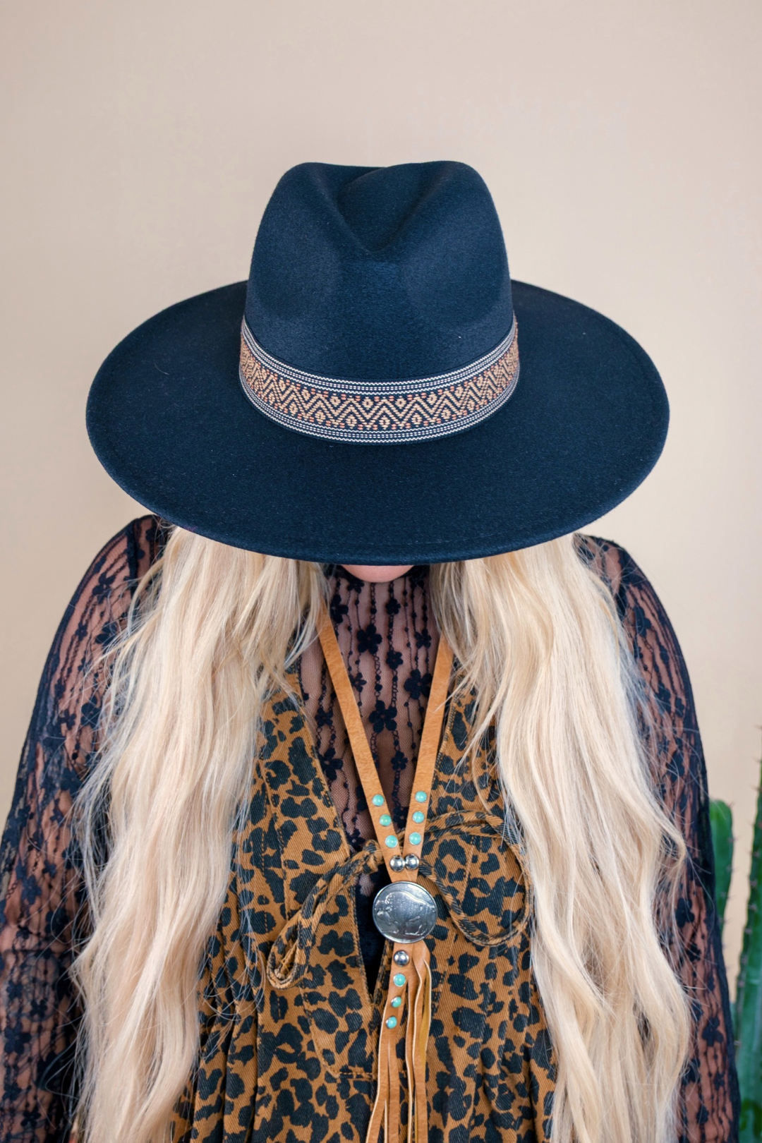 Canyon Breeze Hat - Black
