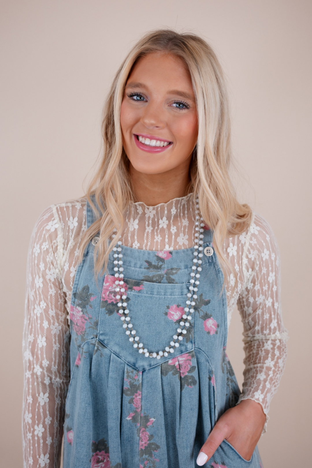 Starlight Strand Necklace - Ivory & Gold