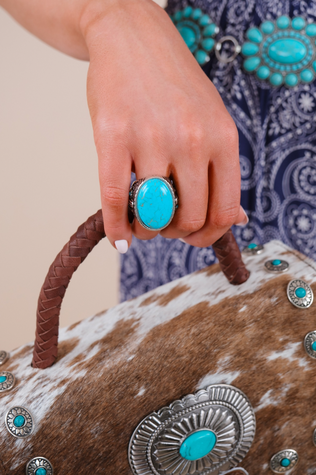 Western Oasis Oval Ring