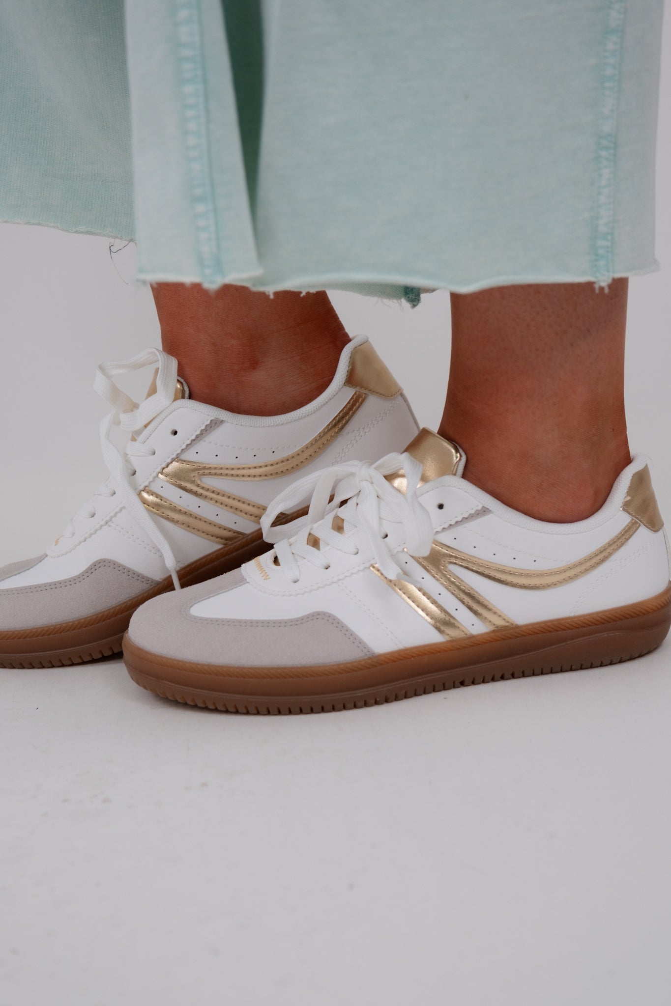 Golden Trail Everyday Sneakers
