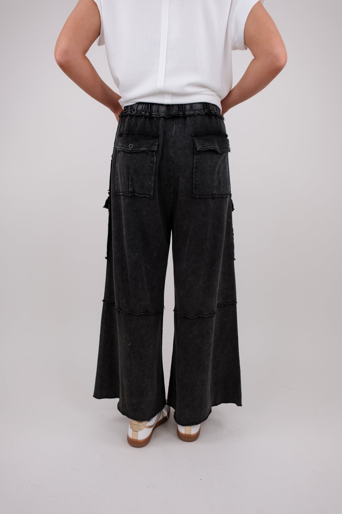 Rust Ridge Cargo Pants - Black