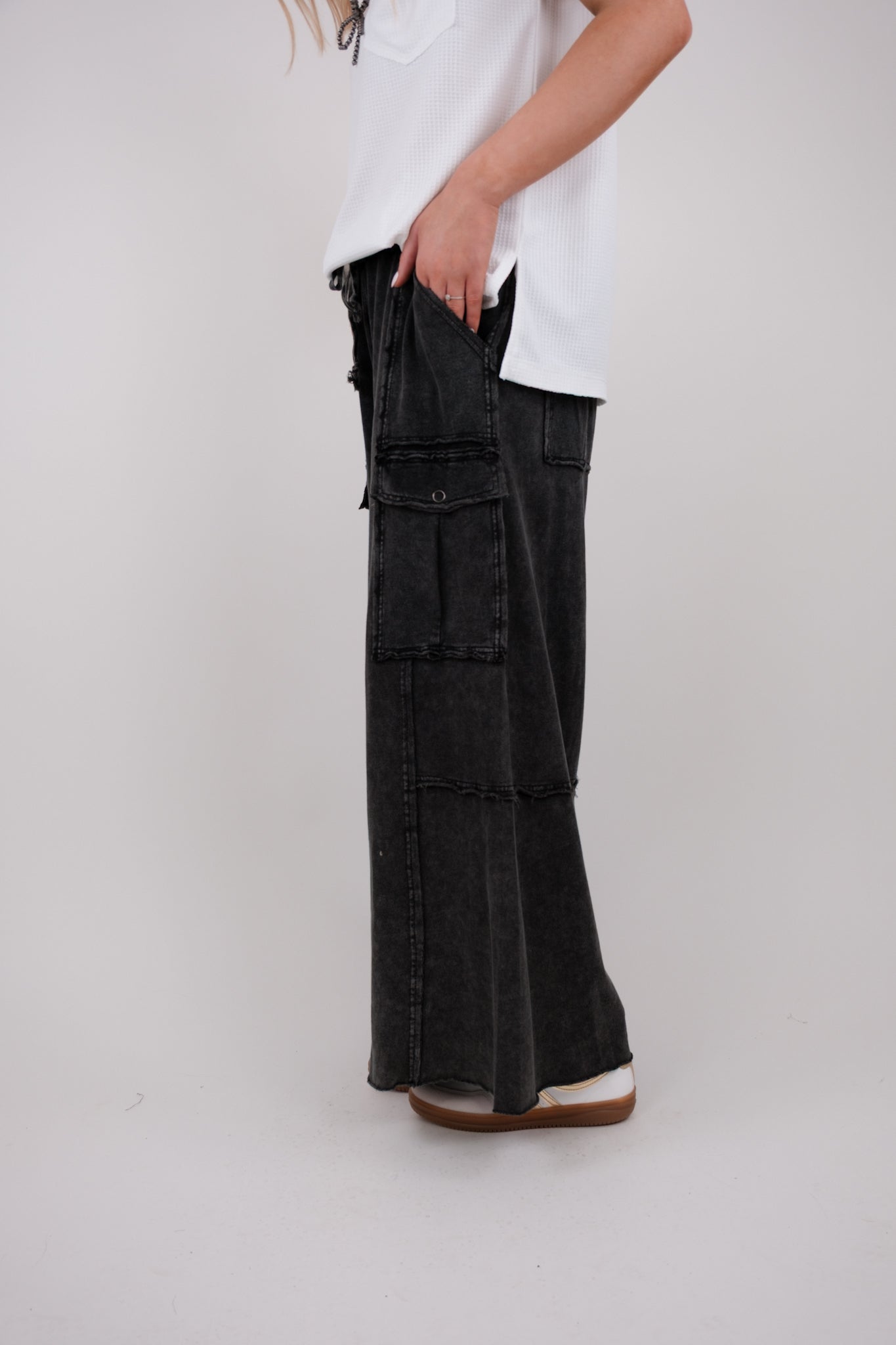Rust Ridge Cargo Pants - Black