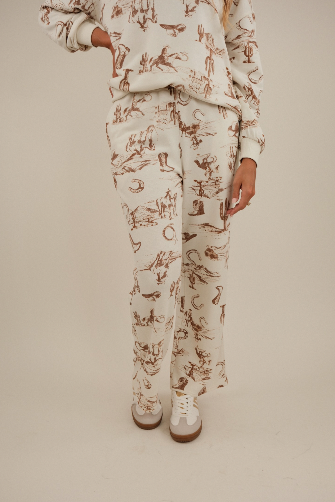 Canyon Sketch Jogger Set