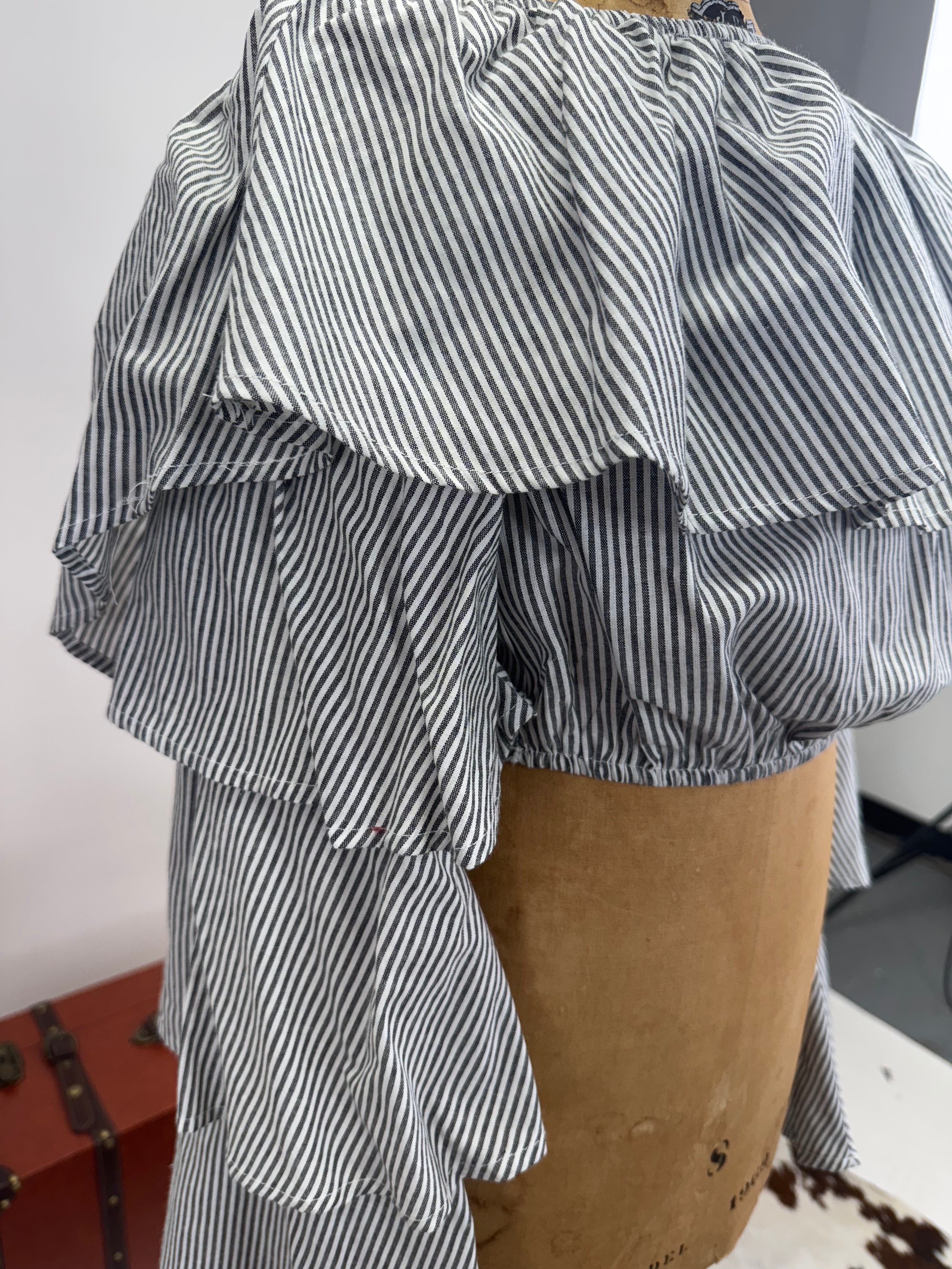 Rustler Ruffle Cropped Blouse